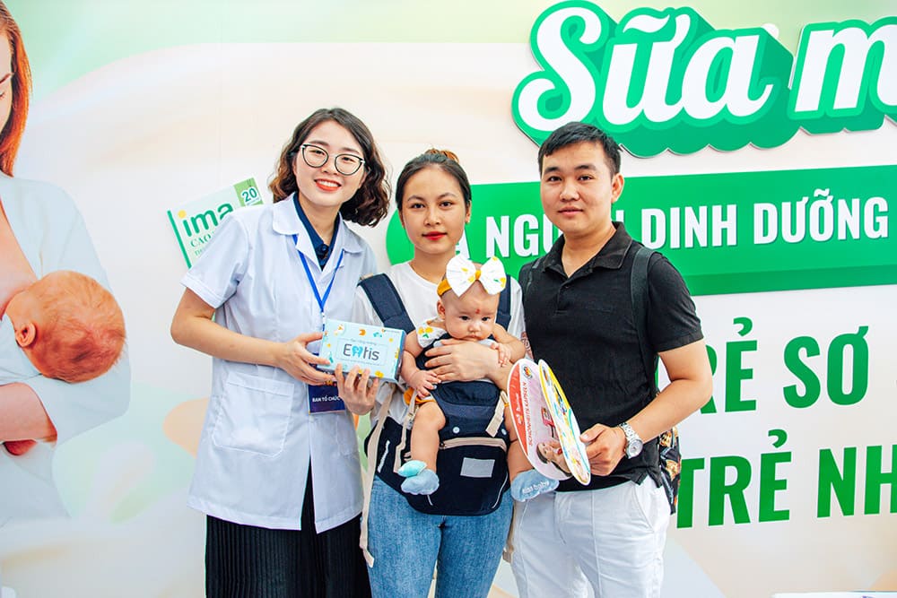 Gạc rơ lưỡi Emtis làm sạch nướu và lưỡi an toàn cho trẻ